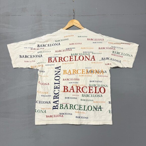 Vintage Barcelona AOP Tan Spellout 90s Single Stitch Tee Shirt XL - Picture 3 of 5